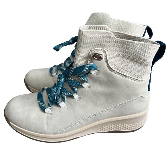 Maurices Addie Hiker Hybrid Boot size 8M Lace Up Low Heel Winter - Picture 1 of 7